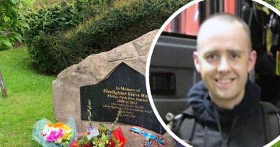 Firefighters pay tribute to 'much-loved' Stephen Hunt who died in city centre blaze - www.manchestereveningnews.co.uk - Manchester
