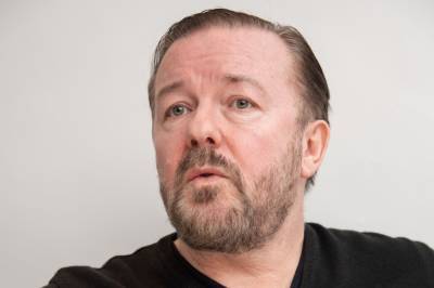 Ricky Gervais Calls Out The Kardashians For ‘Embarrassing’ Sponsored Posts - etcanada.com