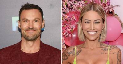 Brian Austin Green and Tina Louise Hold Hands While Grabbing Lunch in L.A. - www.usmagazine.com - Los Angeles - California