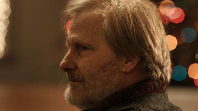 Jeff Daniels Crafts One Of His Best Characters To Date In “Guest Artist” - www.hollywoodnews.com