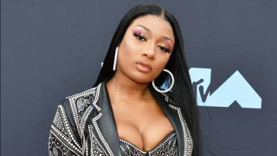 Megan Thee Stallion Reveals She Was Shot By Someone Trying To ‘Physically Harm’ Her: It Was ‘Traumatic’ - hollywoodlife.com