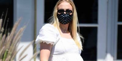 Sophie Turner Rewore Her Cutest Maternity Outfit Yet - www.marieclaire.com - Santa Monica