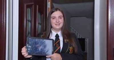 Motherwell teenager Jenna receives Princess Diana award in recognition of her sterling STEM work - www.dailyrecord.co.uk