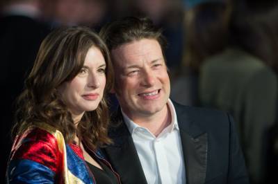 Jamie Oliver’s Wife Jools Reveals She Suffered Her Fifth Miscarriage During Lockdown - etcanada.com