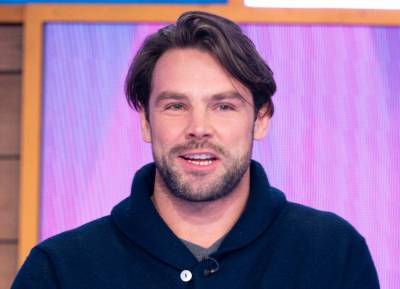 Ben Foden shares adorable snaps of kids bonding with new baby sister - evoke.ie