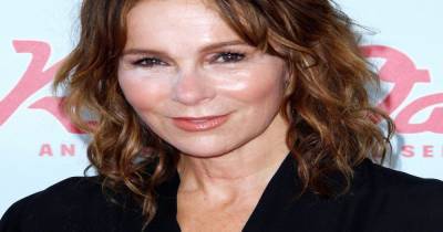Jennifer Grey to 'return for iconic Dirty Dancing sequel' after 33 years - www.ok.co.uk