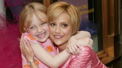 Dakota Fanning Reveals What Late Co-Star Brittany Murphy Taught Her at a Young Age - www.etonline.com