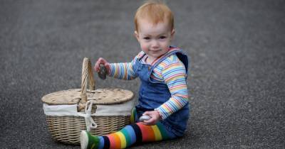 Kingholm Quay tot collects pebbles to raise cash for NHS workers - www.dailyrecord.co.uk