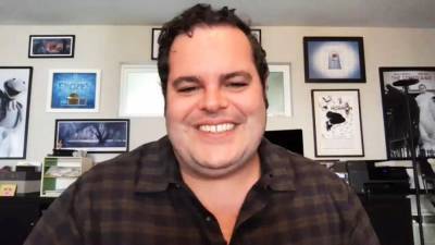 Josh Gad on the 'Learning Lesson' of Recasting Kristen Bell's Role on 'Central Park' (Exclusive) - www.etonline.com