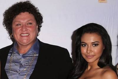 Dot-Marie Jones And Fellow ‘Glee’ Stars Visit Naya Rivera Memorial At Lake Piru - etcanada.com