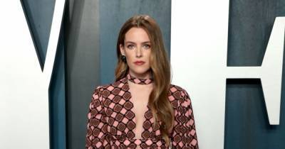 Riley Keough pays heartbreaking tribute to late brother - www.wonderwall.com