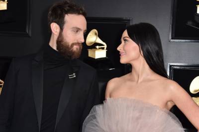 Kacey Musgraves Shows Estranged Husband Ruston Kelly Support After The Release Of His New Song - etcanada.com