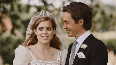 Princess Beatrice, Edoardo Mapelli Mozzi release wedding portraits - www.foxnews.com - county Windsor