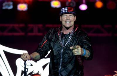 Vanilla Ice Throwing Large Independence Day Party - etcanada.com - Texas