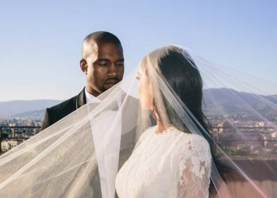 Best Photos Of Billionaires Kim Kardashian And Kanye West Showing Off Their Love - celebrityinsider.org - Wyoming