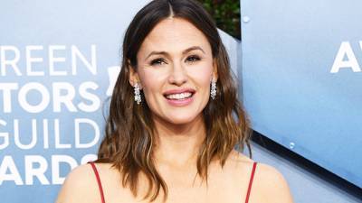 Jennifer Garner Sweetly Offers Fan Advice After Bad Marriage Break-Up: ‘Laughter Will Come’ - hollywoodlife.com