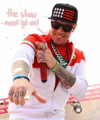 Twitter Drags Vanilla Ice For Fourth Of July Texas Concert As Coronavirus Cases Spike By The Thousands! - perezhilton.com - Texas