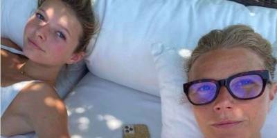 Gwyneth Paltrow and daughter Apple share a summer beach selfie - www.msn.com