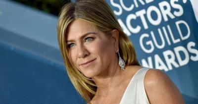 Jennifer Aniston Reminds Us Why It's So Important To 'Wear A Damn Mask' - www.msn.com