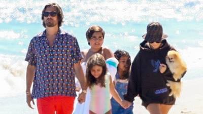 Kourtney Kardashian Scott Disick Reunite For Fun Beach Day With Kids Mason, 10, Penelope, 8 Reign, 5 - hollywoodlife.com - Malibu