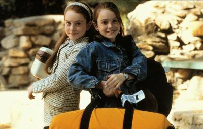 Watch the cast of ‘The Parent Trap’ reunite for a good cause - www.nme.com - county Martin