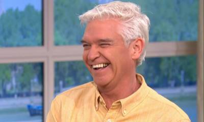 This Morning's Phillip Schofield shows first glimpse of autobiography - and you're in for a surprise - hellomagazine.com - Portugal