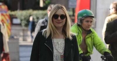 Fearne Cotton developed bulimia after comparing herself to 'tiny pop stars' - www.msn.com - London