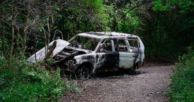Burnt-out car discovered in Bolton park - www.manchestereveningnews.co.uk