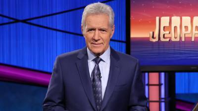 Alex Trebek Jokes About His 'Jeopardy!' Replacement for When He Retires - www.etonline.com - Los Angeles