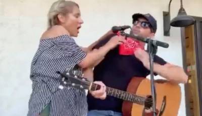 Woman Coughs On Musician Clayton Gardner During Texas Show - etcanada.com - Texas - California