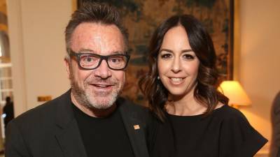 Tom Arnold and Ashley Groussman's Divorce Finalized After 10 Years of Marriage - www.etonline.com - Los Angeles