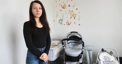 Teenager claims she was told to take paracetamol for stomach pains just hours before baby's stillbirth - www.dailyrecord.co.uk