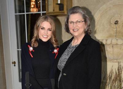 Amy Huberman shares old photo of her ‘Bond girl’ mum looking sensational - evoke.ie