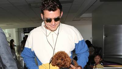 Orlando Bloom Weeps While Revealing His ‘Soul Connection’ Dog Mighty Has Died – Watch - hollywoodlife.com