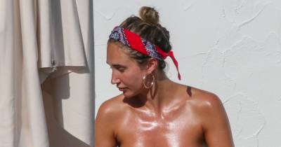 Former TOWIE star Megan McKenna looks stunning in a bikini on holiday with her sister - www.ok.co.uk