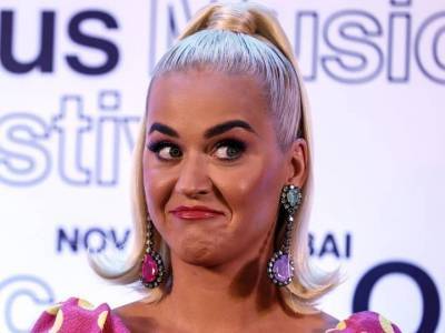 Katy Perry Dishes On Orlando Bloom Nude Photos With Howard Stern - etcanada.com - county Howard