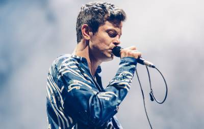 Watch Perfume Genius perform ‘On the Floor’ in an empty venue for ‘The Tonight Show’ - www.nme.com - state Iowa
