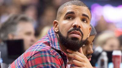 Drake Shows Off His Sexy Freckles In New Selfie While Partying In Barbados: See Pics - hollywoodlife.com - USA - Barbados
