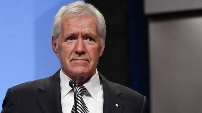 'Jeopardy!' host Alex Trebek clarifies his comments about stopping cancer treatment - www.foxnews.com