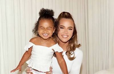 Khloe Kardashian Tries To ‘Remind’ Herself To Avoid Comparing Daughter True To Cousins Stormi And Chicago - etcanada.com - Chicago