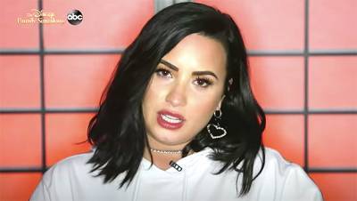 Demi Lovato Engaged To Max Ehrich After Whirlwind Romance: See Her Gorgeous Diamond Ring - hollywoodlife.com - Malibu