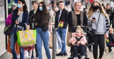 Do children have to wear face masks in shops and supermarkets? - www.manchestereveningnews.co.uk - Scotland