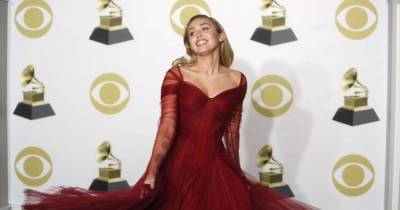 Miley Cyrus urges people to wear masks; singer to perform at iHeart Music Festival 2020 - www.msn.com