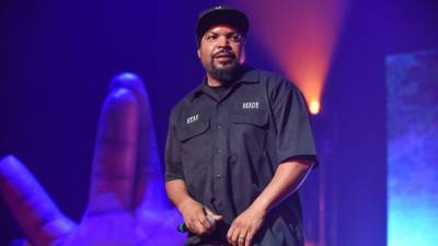 Ice Cube calls on Hollywood studios to make amends for years-long mistreatment of Black artists - www.foxnews.com - USA