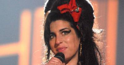 Remembering Amy Winehouse: The Grammy Winner’s Life in Photos - www.usmagazine.com - Britain