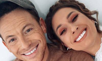 Stacey Solomon's emotional goodbye to partner Joe Swash as he takes son Harry on holiday - hellomagazine.com