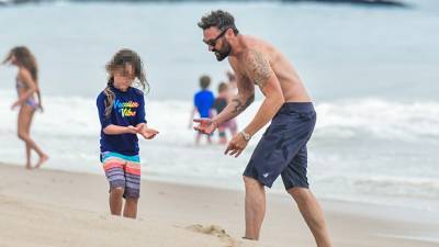 Brian Austin Green Enjoys Daddy Day At Beach With Kids After Tina Louise Split — Shirtless Pics - hollywoodlife.com