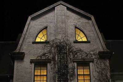 ‘Shock Docs’ Premiere: Ed and Lorraine Warren Go Inside the Amityville Horror House (Exclusive Video) - thewrap.com