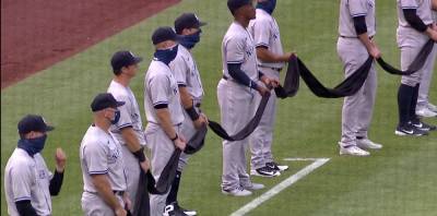 New York Yankees And Washington Nationals Salute Black Lives Matter Movement In Pregame - deadline.com - New York - New York - Washington - Washington