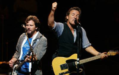 Eddie Vedder recalls “gem of advice” offered by Bruce Springsteen - www.nme.com